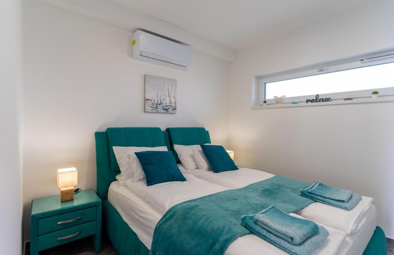 Relax Beach Apartman Fonyod Bagian luar foto